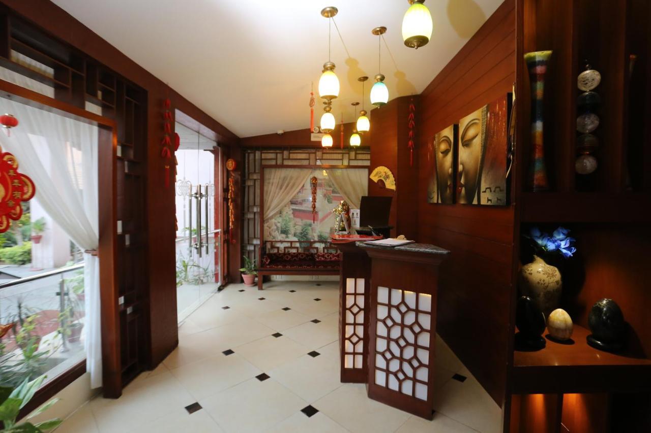 Ramada Plaza By Wyndham Karachi Airport Hotel Kültér fotó Reception area